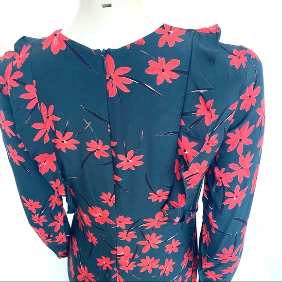 Beautiful floral dress - Picture 9 of 12